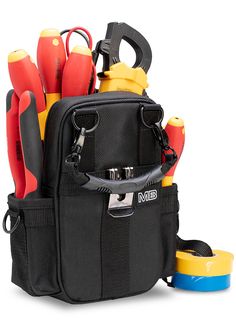 The MB Blackout is a clip-on meter bag designed to hold a small selection of tools and one or two meters. When not in use it can clip onto any model Veto bag’s tape clip or D-Rings. Electrician Tool Bag, Orange Laptop, Edc Backpack, Tool Apron, Tool Pouches, Van Storage, Hvac Maintenance, Electrician Tools, Tool Bags