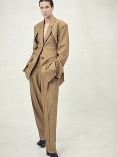 BR x Peter Do Detachable Utility Jacket | Banana Republic Halter Vest, Peter Do, Extra Long Sleeves, Classic Blazer, Capsule Collection, Utility Jacket, Fashion Drawing, Set Dress, Effortless Style