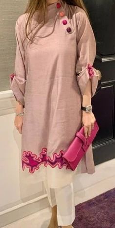 Stylish Kurtis Design, New Kurti Designs, Simple Kurta Designs, Designer Kurti Patterns, Trendy Shirt Designs, Stylish Short Dresses