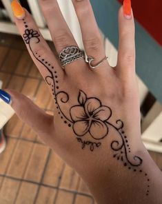 front hand mehndi designs Hanna Tattoo, Small Henna, Henna Inspired Tattoos