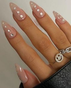 Almond Nail Designs With Gems, Nail Ideas With Crystals, Nail Diamonds Ideas, Diamonds Nails Design, Nude Nails With Crystals, Nails Crystals Designs, Nude With Rhinestone Nails, Nude Nails White Design, Short Nude Nails With Rhinestones