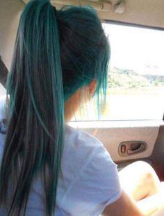 Green Hair Dye, Hair Color Unique, Teal Hair, Turquoise Hair, Hair Color Crazy, Gorgeous Hair Color, Hair Color Pastel, Trendy Hair Color, Hair Color Highlights