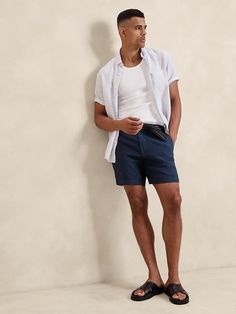 Lino 7" Linen Short | Banana Republic Japan Fashion Summer, Mens Linen Outfits, Poolside Outfit, Plus Size Male, Mens Summer Fashion Beach, Mens Summer Outfits, Outfits Hombre, Mens Casual Dress Outfits, Summer Attire