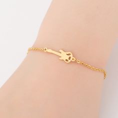 Gold Stainless Steel Animal Bracelets for Women Everyday Jewellery Butterfly Charm Bracelet Femme Wedding GiftModel Number:32962676290 Animal Bracelets, Guitar Bracelet, Gold Guitar, Butterfly Charm Bracelet, Everyday Jewellery, Animal Bracelet, Minimalist Accessories, Butterfly Bracelet, Fitness Bracelet