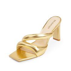 PRICES MAY VARY. 👍 Moderate heel height (9 cm / 3.54 inch) also increase your sexiness while maintaining stability. Work well for dressy or casual occasions. 👍 The gold heels feature a trendy puffy upper paired with square toe and cute chunky heels, which will delicate the whole shoes. 👍 Very easy to wear with the Slip On design, also will give you a super comfortable wearing experience by our soft cushioned pad. 👍 The square toe heels are suitable for work, dates, party, wedding, daily, hol Mule Sandals Outfit, Wedding Dress Sandals, Wedding Sandals Heels, Gold Sandals Heels, Bridesmaid Sandals, Gold Mules, Heels Chunky, Payless Shoes, Mid Heel Shoes