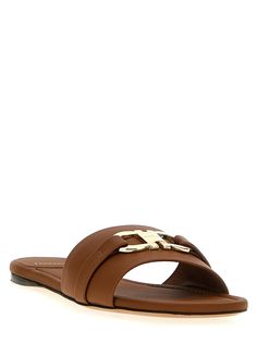 Leah 'sandali in pelle con logo in metallo sul davanti.FerragamoSandali "Leah"Dimensione US Ferragamo
C FIT Raffia Sandals, Latest Sandal, Metallic Sandals, Brown Leather Sandals, Crossbody Tote Bag, Leather Wedge Sandals, Brown Sandals, Metal Logo, Crossbody Tote