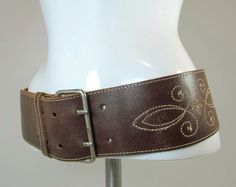 Wide Brown Leather Belt, Big Leather Belt, 70s Belts, Brown Belt Outfit, Statement Belts, Stylish Belts, Big Belt, Chunky Belt