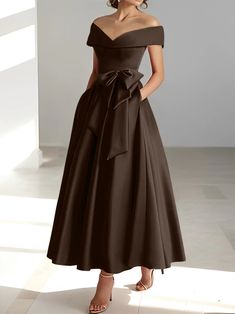 A-Line/Princess Off-the-Shoulder Mother of the Bride Dresses with Pock - Mondressy Dresses With Pockets, Mother Of Groom Dresses, Mother Of The Bride Outfit, Mob Dresses, Groom Dress, Bride Dresses, Mother Of The Groom, Mother Of The Bride Dresses, Guest Dresses