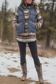 12 Winter Outfits with Cowgirl Boots to Inspire Your Style – fashionbylina.com Brown Cowgirl Boots, Dark Skirts, Black Cowgirl Boots, Cowgirl Boots Outfit, Beanie Outfit, Light Denim Jacket, Black Cowgirl, Sherpa Lined Jacket, 2025 Fashion