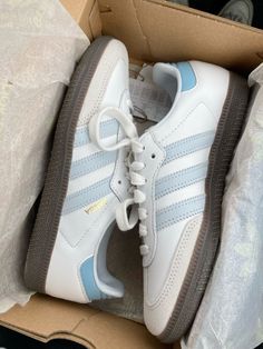 Shoes Pictures Aesthetic, Blue Sambas, Dr Shoes, Trendy Shoes Sneakers, Preppy Shoes, Pretty Shoes Sneakers, Pastel Outfit, Shoe Wishlist, Shoes Ideas