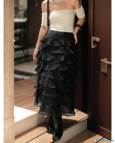 OrcaJump - Elegant Layered High-Waist A-line Midi Skirt featuring a Delicate Cake Design Luxurious Wardrobe, Cake Dress, Midi Flare Skirt, Dress Cake, Elegant Cakes, Lace Print, Color Fabric, Pleated Midi Skirt, Bottom Clothes