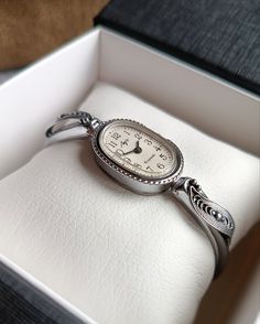 Watches for Woman Classic Mechanical Vintage Watch - Etsy Ukraine Metal Automatic Watches Perfect As Gifts, Metal Automatic Watch As Gift, Elegant Metal Analog Watch, Classic Round Dial Jewelry Watch For Gift, Formal Metal Jewelry And Watches With Round Dial, Nostalgic Analog Watch As Gift, Timeless Engraved Watches For Anniversary, White Gold Quartz Watches As Gift, Elegant Oval Watches For Evening