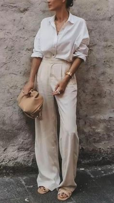 High Waist Loose Pants, Style Désinvolte Chic, Mode Inspo, Loose Pants, 가을 패션, Work Attire, Mode Inspiration, White Pants, Street Styles