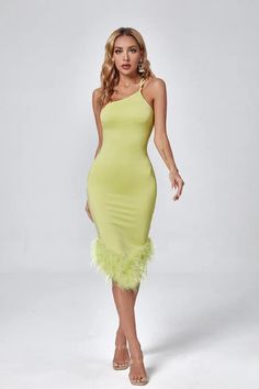 Come and join the energizing party! Anastasia Light Green Feather Midi Dress will make you look stunning. It features a flattering asymmetrical neckline and delicate adjustable shoulder straps, complete with our signature bodice for a voluptuous figure. The premium green fabric is cut to length for a flattering mid-length. We love the tiny feathers that adorn the hem. All you need is a pair of heels and a handbag to complete the entire fashion look.
Dress Length: Approx 116cmMaterials: Bandage ( Silver Sequin Top, Glitter Wedding Dress, Lime Green Dress, Green Feather, Verde Lima, Bandage Midi Dress, Short Party Dress, Asymmetrical Neckline, Feather Dress