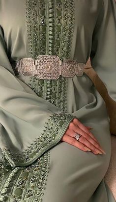 Moroccan Wedding Dress, Moroccan Clothes, Morrocan Fashion, Moroccan Kaftan Dress, Caftan Moroccan, Moroccan Dresses, Moroccan Bride, Arabian Dress, Moroccan Clothing