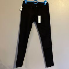 Nwt Flying Monkey Black Skinny Stretch Jeans, Made Of Cotton, Polyester And Spandex. Pants Have A 30” Inseam. Pants Are New With Tags And Are In Excellent Condition And Come From A Smoke Free Home. Size 5. Black Fitted Elastane Jeggings, Casual Black Fitted Jeggings, Fitted Black Elastane Jeggings, Mid-rise Black Elastane Jeggings, Black Mid-rise Elastane Jeggings, Black Slim Fit Elastane Jeans, Black Mid-rise Stretch Jeggings, Black Stretch Mid-rise Jeggings, Black Fitted Mid-rise Jeggings