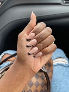 Black Nails On Brown Skin, Brown Tip French Nails, Almond Nails On Brown Skin, Neutral Nails For Brown Skin, Acrylic Nails On Black Skin, Nude And Black Nails Almond, Nude Nails On Brown Skin, Nude Nails Brown Skin, Almond Nails Black Design