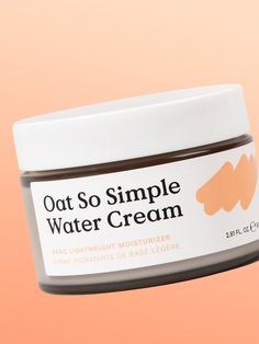 A no frills moisturizer that’s Oh- so simple. Created with less than 10 ingredients, it blends into everyone and anyone’s skincare routine without a worry. Feed your skin this skin-calming, water-bursting moisturizer when it’s craving some good old-fashioned hydration. Water Moisturizer, Vitamin C Powder, Skin Hyperpigmentation, Combo Skin, Hydrating Cleanser, Lightweight Moisturizer, Dehydrated Skin