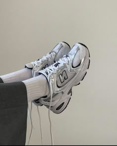 Nike Uptempo, Urban Shoes, Dr Shoes, Pretty Shoes Sneakers, Nike Pegasus, Nike Shox, Aesthetic Shoes, Shoe Inspo