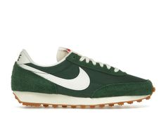 Nike Daybreak Vintage Fir (Women's) Cool Trainers, Nike Air Tailwind, Nike Daybreak, Hot Sneakers, Latest Sneakers, Low Top Sneakers, Nike Cortez Sneaker, Jordan Retro, Mens Trainers