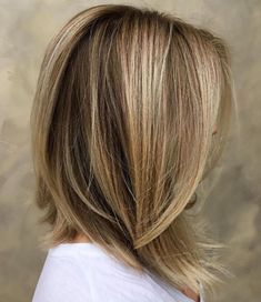 Tapered Lob Haircut, Longer Than Collar Bone Length Hair, Best Hair For Fine Straight Hair, Mid Length Haircut For Thick Hair Straight, Modern Hair Styles, Collarbone Lob Haircut, Medium Length Angled Bob, Past Collar Bone Length Hair, Collarbone Bob Haircut