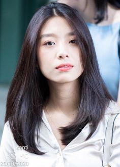 Kpop Shoulder Length Hair, Asian Hairstyles Straight Hair, Black Long Hairstyles, Straight Asian Hair, Asian Long Hair, One Length Hair, Haircut For Square Face, Asian Haircut, Square Face Hairstyles