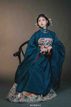 1500s Japanese Fashion, 1800 Chinese Fashion, 1900s Chinese Fashion, Chinese Historical Dress, Royal Japanese Clothing, Asian Fantasy Clothing, Japanese Royalty Clothing, Ancient Chinese Fashion, Ming Hanfu