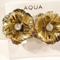 Bloomingdale's Aqua Women's Alexia Floral Stud Clip On Earrings Nwt 50 Bloomingdale's Aqua Alexia Floral Clip On Stud Earrings Nwt $50.00 Here's The Scoop .. If Your Jewelry Collection Could Do With A Boost, Look No Further. These Bloomingdale's Earrings Blend Contemporary Materials With Elegant Design Details To Create Easy To Wear Pieces. Faux Pearl Embellishment, Statement Clip On Earrings Gold Plated Textured Petals Elegant Spring Earrings For Anniversary, Gold Earrings For Spring Party, Elegant Spring Anniversary Jewelry, Spring Party Gold Earrings, Gold Earrings For Formal Spring Occasions, Gold Earrings For Spring Formal Occasions, Vintage Gold Flower Earrings For Spring, Gold Vintage Flower Earrings For Spring, Gold Clip-on Earrings For Spring Party