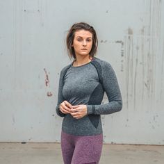 Size M (Women's 8-10) Gray Long-Sleeved Top. Made With Senita Athletics Seamless Knit Fabric (Polyester/Nylon/Spandex Blend) And Detailed With Figure Contouring Shades. Athletic Fit. Worn Once, The Fit Was A Little Too Tight. Still In Brand New Condition! Long Sleeve Tops With Seamless Construction For Fall, Seamless Long Sleeve Athleisure Tops, Gray Seamless Long Sleeve Top, Seamless Long Sleeve Workout Tops, Casual Long Sleeve Top With Seamless Construction, Gray Seamless Crew Neck Top, Gray Seamless High Stretch Top, Gray High Stretch Seamless Top, Fitted Long Sleeve Sporty Top