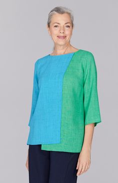 Fabienne is wearing Cyan Sea in XS. Cotton Short Tops, Simple Tunic, Sewing Blouses, Layered Tunic, Women Tunic Tops, Riding Outfit, Fuchsia Color, Flared Sleeves, Short Tops