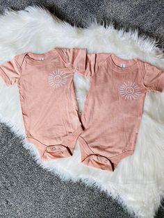 Super cute peach sunshine bodysuit/tee. Perfect gift for your favorite kiddo or baby shower gift. Color of bodysuit/tee is peach (soft pink/orange). **color can appear different on phone/computer screen** *Buy 2+ items from graceandnoelle = FREE SHIPPING! [no code needed] Cute Short Sleeve Onesie For Summer, Pink Short Sleeve Bodysuit For Summer, Casual Pink Short Sleeve Bodysuit For Summer, Cute Short Sleeve Bodysuit For Summer, Pink Cotton Bodysuit For Summer, Cute Cotton Onesie Soft-washed, Cute Fitted Short Sleeve Bodysuit For Summer, Cute Short Sleeve Summer Bodysuit, Cute Soft-washed Pink Top