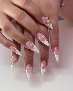 Kutek Disney, Unghie Sfumate, Asian Nails, Almond Acrylic Nails, Nails Polish, Bling Acrylic Nails, Kawaii Nails, Gem Nails, Pink Nail