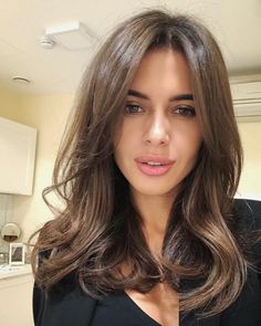 Hair style #haircolor #hair #color #for #green #eyes Highlights Brunette, Layered Hairstyles, Haircut Styles, Haircut Inspiration, Long Brown Hair, Haircuts For Medium Hair, Brown Blonde Hair, Light Brown Hair