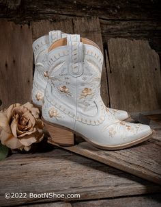 Looking for something unique and stylish? These beautiful #Primrose booties feature soft, wearable leather, pretty embroidered flowers, and lacing detail White Embroidered Boots For Winter, White Embroidered Western Boots, White Embroidered Boots For Fall, White Embroidered Snip Toe Boots, White Embroidered Round Toe Boots, White Floral Embroidery, Wedding Boots, Something Unique, Western Booties