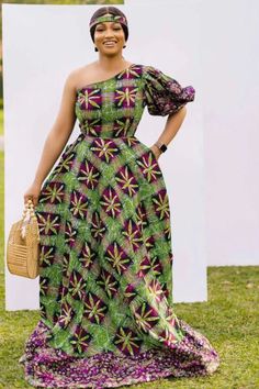 Ankara Maxi Dress Styles For African Women. #fashion #africanwear #africanfashiontrends #ankara #ankaragownstyles #ankarastyles2024 #african #dressesforwomen Mermaid Gown Wedding, Guest Wedding Dress, Maxi Dress Styles, African Party Dresses, Wedding Dress Evening, Ankara Gown, Ankara Gown Styles, African Maxi Dresses