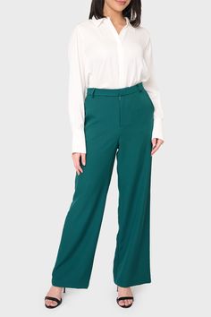 Get the casual work pant you’ve always wanted, style the Stretch Twill Trouser with your favoritye top and wear these trousers and be prepared for any and all occasions. Created in collaboration with Lindsey of The Motherchic. 96% Polyester | 4% Spandex Delicate Wash Cycle, Dry Flat. Inseam 31"; Front Rise 11"; Back Rise 15 1/4" (size small) Jorgen is 5'5 and wearing size XXS in BlackKrychele is 5’6 and wearing XL in BlackSabrina is 5'7 and wearing XXS in Hunter Green