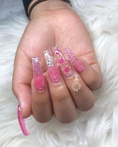 Nails For Fourth Graders Nails For 4th Graders, Gold Acrylic Nails, Watermelon Nails, Kawaii Makeup, Claw Nails, Racun Shopee, Polygel Nails, Soft Nails, Custom Glitter