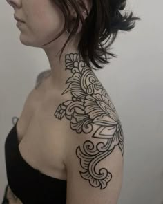 Ornamental Tattoo Design Shoulder, Trad Shoulder Tattoos For Women, Large Ornamental Tattoo, Ornamental Shoulder Cap Tattoo, Ornamental Shoulder Tattoos For Women, Shoulder Neck Tattoos Women, Shoulder And Neck Tattoo, Neck To Shoulder Tattoo Women