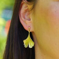 Real ginko leaves earrings, Dangle leaf earrings in gold color, Ginkgo Biloba leaf botanical jewelry, Boho jewelry, Wedding earrings. Earrings are made from a good quality brass. The clasp is crafted from gold plated sterling silver, completely free from nickel additives, ensuring that even the most sensitive skin remains allergy-free. Size: 3 cm / 1.18 inches Your jewelry will arrive elegantly packaged within a charming gift box. We offer two types of fasteners to suit your preference. The leve Ginko Leaf Earrings, Ginkgo Leaf Jewelry, Ginko Leaf Jewelry, Ginkgo Leaf Necklace, Gold Leaf Nature-inspired Earrings, Botanical Jewelry, Leaf Jewelry, Leaf Necklace, Gifts For Nature Lovers