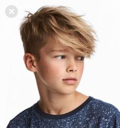 15 top idées de coupes pour garçon ado 15#boyhair #boysstyle #kidshair #trendyboys #coolhair #boyscut #hairstyleideas #littleman #hairinspo #boysfashion Boys Haircuts Long Hair, Cool Boys Haircuts, Boy Haircuts Long, Asian Haircut, Kids Hair Cuts, Boys Long Hairstyles