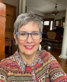 Ways Older Ladies with Glasses Can Rock Pixie Cuts Choppy Pixie Cut, Pixie Cut With Undercut, Fine Straight Hair, Round Face Shape, Short Hair Over 60, Short Hairstyle