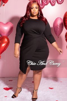 Dress For Big Size Woman, Plus Size Birthday Outfits, Size 16 Fashion, Curvy Women Dresses, Meeting Outfit, Hourglass Dress, Chic And Curvy, Bodycon Dress With Sleeves, No Closure