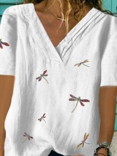 🚚FREE Shipping on orders over $80 ✨ use Code: "Mylook" for Extra Discount at checkout Gender: Women Type: Tops Feature: V Neck, Dragonfly Print, Short Sleeve Material: Polyester Fiber Style: Casual Color: White Size: S,M,L,XL,2XL,3XL Please Note: All Dimensions Are Measured Manually With A Deviation Of 1 To 3cm. Split Sweater, Dragonfly Print, Chic Skirt, Winter To Spring, Dragonfly Prints, Short Sleeve Shirt Women, Womens Tops Summer, Women T Shirts, Print Pullover