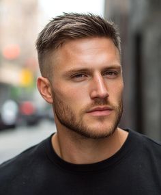 Explore 31 Diverse Men’s Hairstyles with Hard Part: From Classic to Modern Styles Short Men’s Cut, Mens Short Hair, Men Short Hair Fade, Gentlemen Club, Man Hairstyle, Kids Haircut, Top Hairstyles For Men, Face Pic