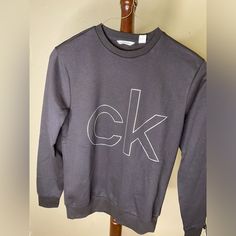 Calvin Klein Mens Black Sweatshirt Size Small New Calvin Klein Crew Neck Sweatshirt For Winter, Calvin Klein Crew Neck Winter Sweatshirt, Calvin Klein Logo Print Sweatshirt For Fall, Calvin Klein Long Sleeve Sweatshirt With Logo Print, Calvin Klein Crew Neck Winter Tops, Calvin Klein Casual Crew Neck Sweatshirt, Calvin Klein Winter Crew Neck Tops, Calvin Klein Casual Relaxed Fit Sweatshirt, Casual Long Sleeve Calvin Klein Sweatshirt