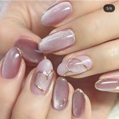 Elegant Touch Nails, Bridal Nails Designs, Metallic Nail Art, Minimal Nails Art, Fancy Nails Designs, Beauty Nails Design, Simple Gel Nails