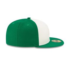 The Essentials By Fear of God Kelly Green 59FIFTY Fitted Cap features an embroidered monochromatic Fear of God logo at the front panels, and a matching MLB Batterman logo at the rear. Additional details include a gray undervisor. Cotton Fitted Hat With Flat Brim For Baseball Season, White Collegiate Fitted Hat With Flat Brim, White Fitted Hat With Logo Patch And Flat Bill, Green Cotton Fitted Hat With Flat Bill, Collegiate White Fitted Hat With Flat Brim, Retro White Fitted Hat For Baseball Season, Cotton Flat Bill Fitted Hat For Sports, Collegiate White Fitted Hat With Flat Bill, Green Flat Brim Cotton Fitted Hat