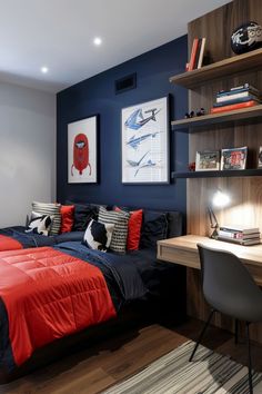 small shared bedroom for teen boys Small Shared Bedroom, Small Boys Bedrooms, Shared Boys Rooms, Boys Shared Bedroom, Boys Room Design, Kids Shared Bedroom, Shared Bedroom