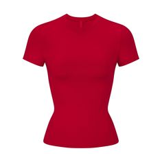 COTTON JERSEY T-SHIRT | CRANBERRY Bra Calculator, Red Shirts, Comfy Sweats, Italian Lifestyle, Cranberry Color, 2024 Christmas, Stitching Details, New York Travel, Red Shirt