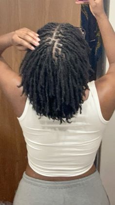 #locs #locsarebeautiful #fyp Small Instant Locs, Locs Inspo Black Women, Small Locs Starter, Small Medium Locs, Twist Out Locs, Locs Short Hair, 200 Locs